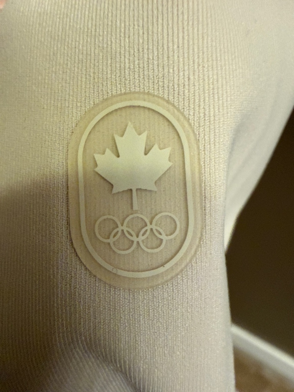 Lululemon Stretch Jogger - Bone - Sz 6 Olympic Edition - Picture 5 of 5